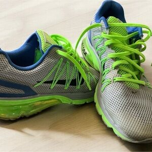 Retro Nike Air Max Sneakers Size 11 Men’s